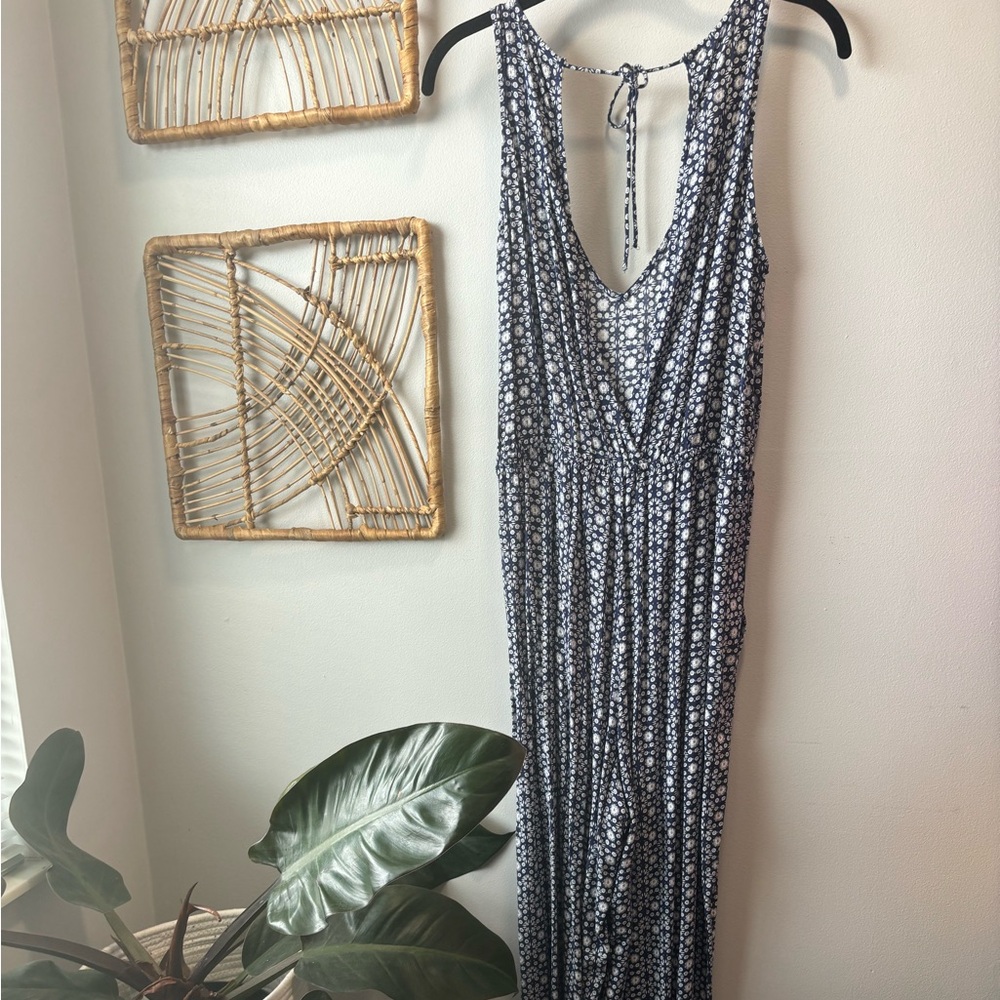 H&M | Dainty Navy & White Floral Backless Jumpsuit with Pockets | Size 10